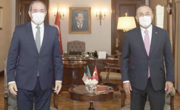 LaTurquie doit cesser ses " menaces" pour que des négociations s'engagent, souligne le Premier ministre grec LaTurquie doit cesser ses " menaces" pour que des négociations s'engagent, souligne le Premier ministre grec