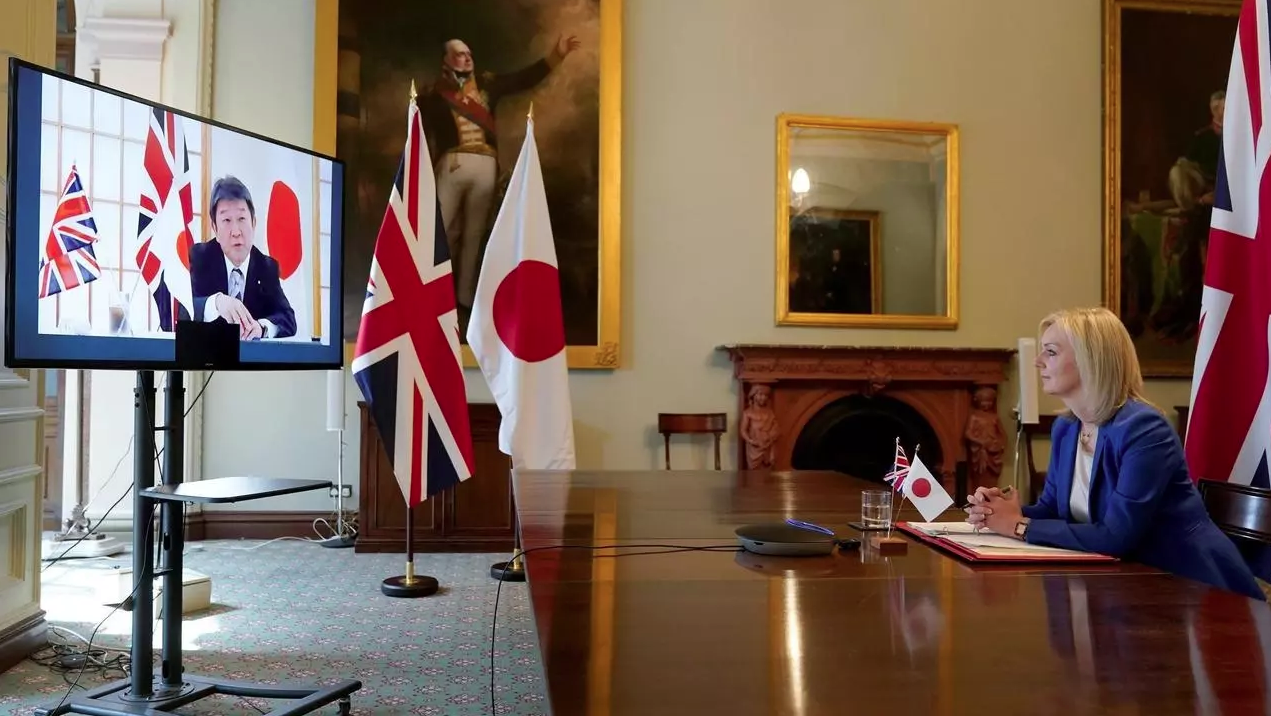 Londres conclut avec Tokyo son premier accord commercial majeur post-Brexit