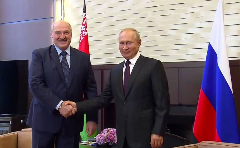 Poutine "convaincu " que Loukachenko surmontera la crise