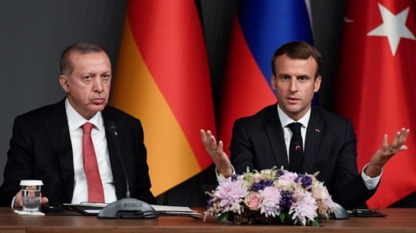 Erdogan s'en prend à Macron le qualifiant d'"ambitieux incapable"