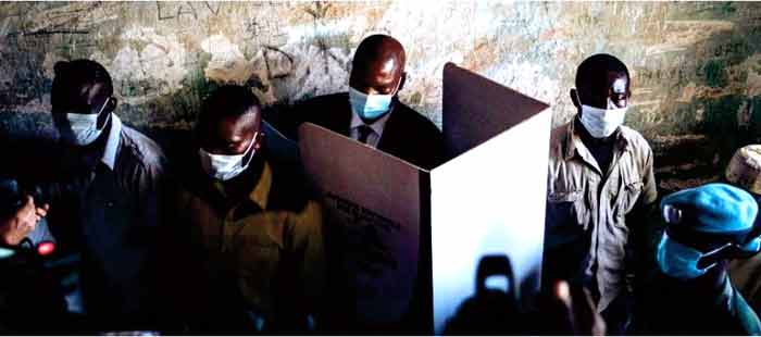 Second tour des législatives en Centrafrique où la pression rebelle s ’ est relâchée