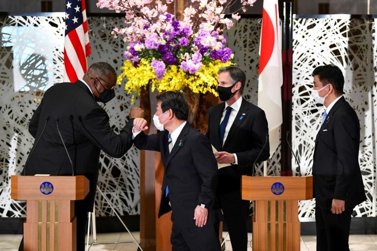 Washington et Tokyo haussent le ton à l'égard de Pékin