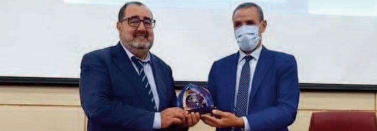 La lutte contre les inégalités dans le système éducatif passe par l'égalité des chances qui permettrait à tous les enfants du peuple marocain d'obtenir les mêmes outils de la connaissance et de la pensée rationnelle et critique
