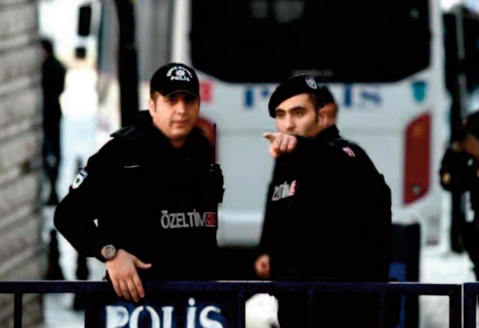La Turquie arrête un artificier de l'EI recherché par les Etats-Unis