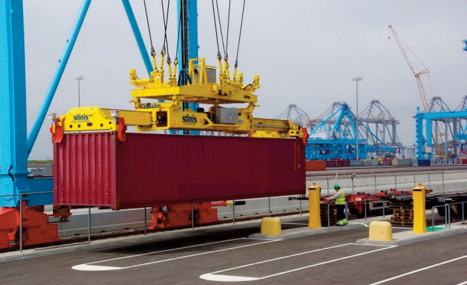 Solide reprise du commerce mondial des marchandises