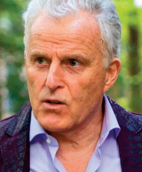 Touché par balles, le journaliste néerlandais Peter Rudolf de Vries est décédé Touché par balles, le journaliste néerlandais Peter Rudolf de Vries est décédé