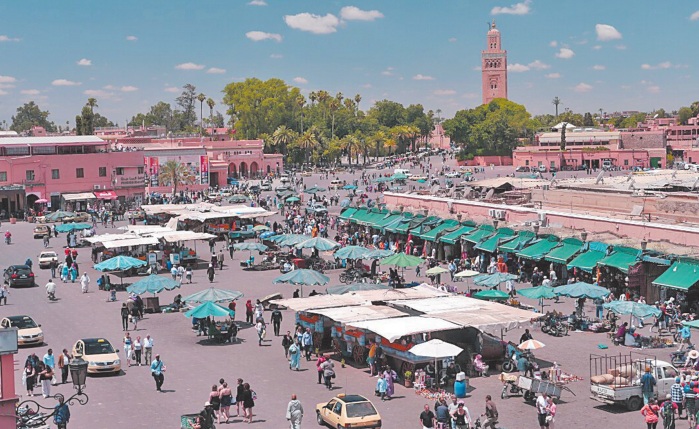 Large campagne de sensibilisation anti-Covid-19 à la place Jemâa El Fna Large campagne de sensibilisation anti-Covid-19 à la place Jemâa El Fna