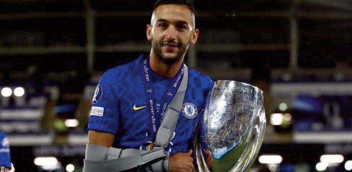 Hakim Ziyech marque et brille avec Chelsea