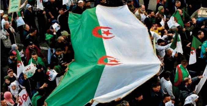 Un parti d'opposition dénonce une “situation chaotique” en Algérie