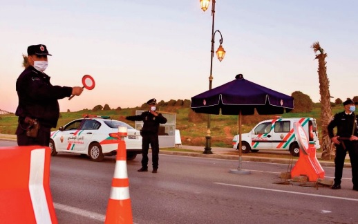 Les Marocains appellent de leurs vœux la levée des restrictions sanitaires Les Marocains appellent de leurs vœux la levée des restrictions sanitaires