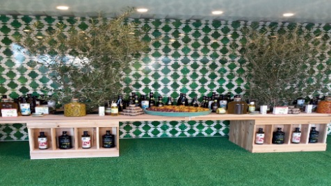 Kingdom of Taste: Les New-Yorkais découvrent les goûts d' une culture authentiquement marocaine Kingdom of Taste: Les New-Yorkais découvrent les goûts d' une culture authentiquement marocaine