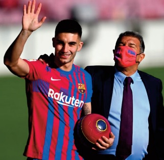 Au Barça, la nouvelle recrue Ferran Torres et Pedri positifs au Covid