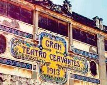 Cervantes, le théâtre centenaire de Buenos Aires au timbre architectural arabe