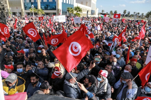 Kais Saied étend son pouvoir sur le système judiciaire, lesTunisiens protestent