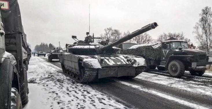Les chars russes aux portes de Kiev
