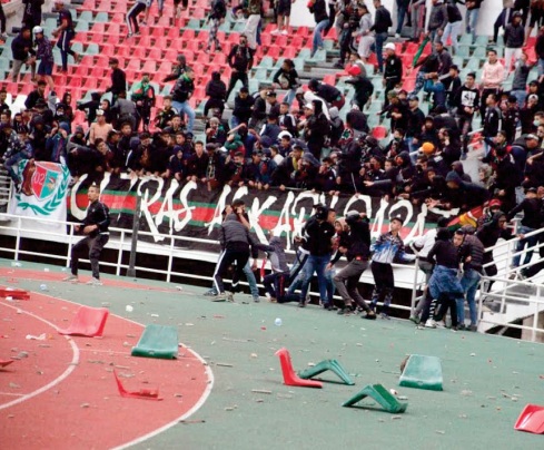 Violence dans les stades: Des acteurs sportifs et des hommes de loi sont pour plus de fermeté