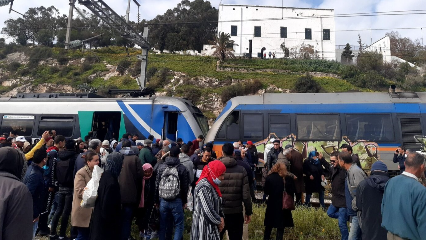 95 blessés dans une collision entre deux trains en Tunisie