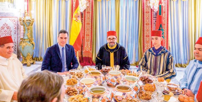 S.M le Roi offre un iftar en l'honneur de M. Pedro Sanchez