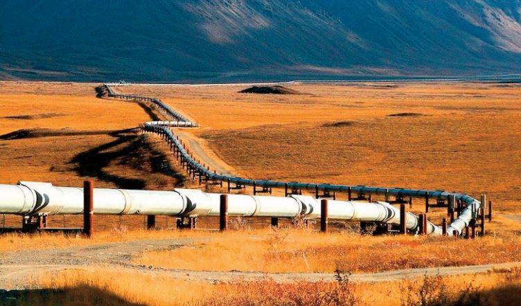 Le gaz coule fluidement dans son gazoduc pour le Maroc