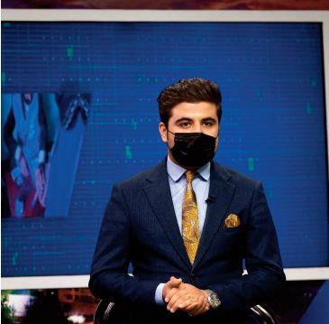 Les présentateurs télé masqués par solidarité avec les présentatrices en Afghanistan