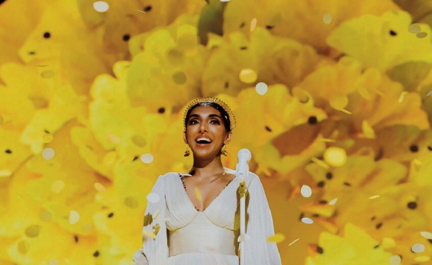 Des réseaux sociaux aux librairies Rupi Kaur, “instapoète ” sans tabou