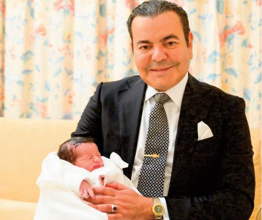 Naissance dans le foyer de SAR le Prince Moulay Rachid d' un nouveau-né que S.M le Roi a baptisé du nom de SA le Prince Moulay Abdeslam