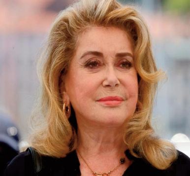 Un Lion d'or d'honneur pour Catherine Deneuve à Venise Un Lion d'or d'honneur pour Catherine Deneuve à Venise