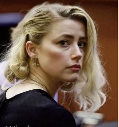 Amber Heard ne peut pas payer 10,4 millions à Johnny Depp Amber Amber Heard ne peut pas payer 10,4 millions à Johnny Depp Amber