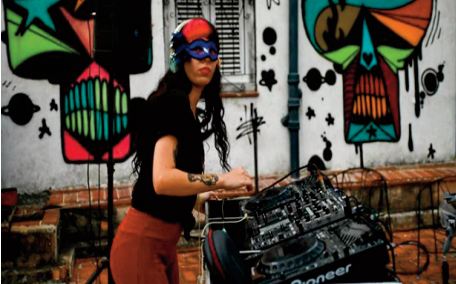 A Cuba, les rares femmes DJ ont trouvé leur public A Cuba, les rares femmes DJ ont trouvé leur public