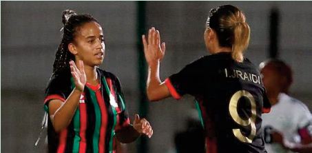 LDC féminine : L'AS FAR accède au dernier carré