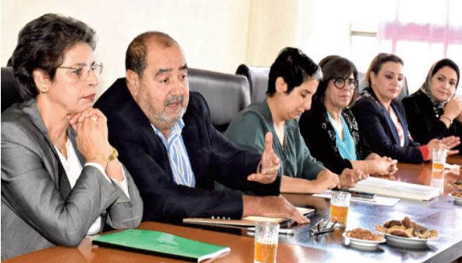 La reconnaissance de la suprématie des conventions et traités internationaux suppose le renouvellement du Code pénal et du statut de la famille, entre autres La reconnaissance de la suprématie des conventions et traités internationaux suppose le renouvellement du Code pénal et du statut de la famille, entre autres