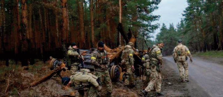 L'Ukraine annonce des reconquêtes à Kherson, Moscou confirme son retrait L'Ukraine annonce des reconquêtes à Kherson, Moscou confirme son retrait