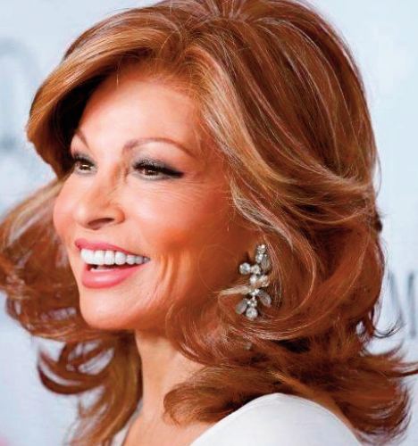 Raquel Welch Sex-symbol d'Hollywood au bikini en peau de bête Raquel Welch Sex-symbol d'Hollywood au bikini en peau de bête