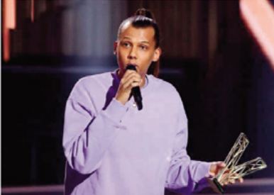 Stromae annule trois concerts en France pour "raisons médicales"
 Stromae annule trois concerts en France pour "raisons médicales"