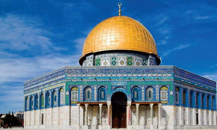Al-Qods: Un média italien souligne le soutien continu de SM le Roi à la Ville Sainte