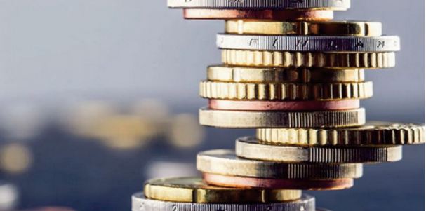 A budget deficit of 41.6 billion dirhams