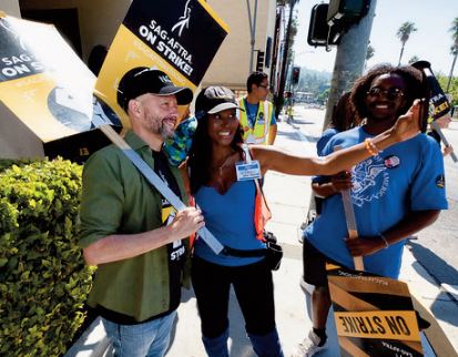 A Hollywood, les scénaristes peuvent reprendre le travail