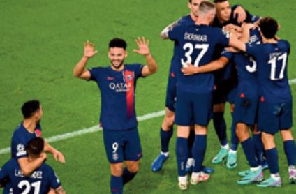 Paris dompte le Milan et prend la tête de son difficile groupe
