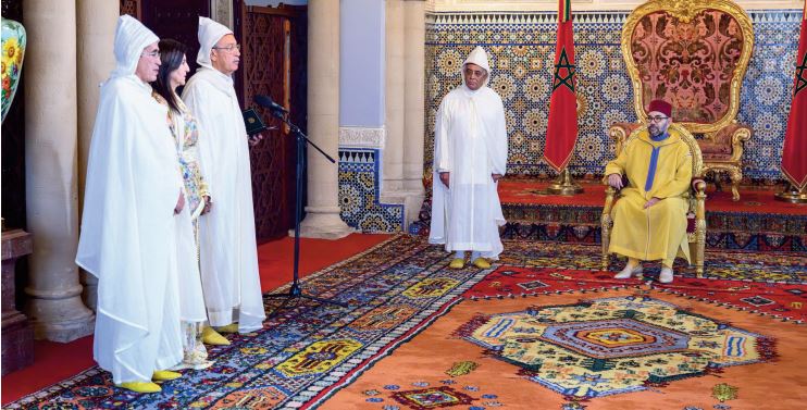 Sa Majesté le Roi reçoit les nouveaux membres de la Cour constitutionnelle et nomme son président