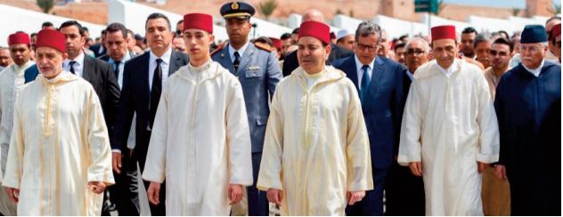 Prières rogatoires accomplies à Al-Masjid Al-Aâdam à Rabat en présence de SAR le Prince Héritier Moulay El Hassan et de SAR le Prince Moulay Rachid