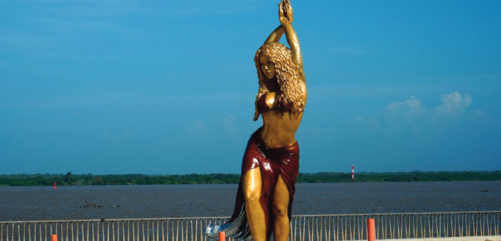 Shakira immortalisée par une statue dans sa ville natale en Colombie