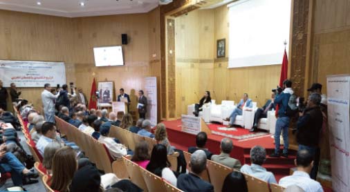 Mise en exergue à Rabat du rôle du Maroc dans la préservation de l’authenticité du zellige et du caftan marocains