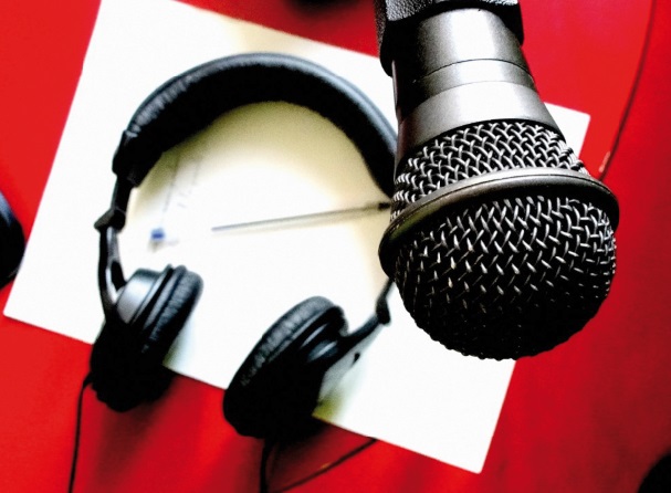 Programmes radiophoniques en quête d’auditeurs Programmes radiophoniques en quête d’auditeurs