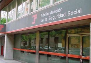 The first.  Moroccans at the top of social security branches in Spain