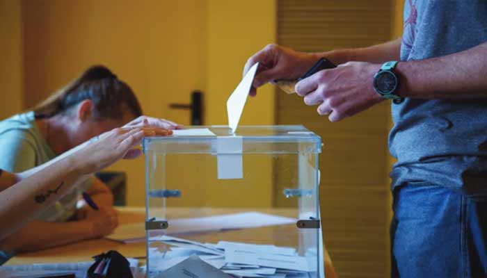 Nouvelles transformations dans le paysage politique, économique et diplomatique en Espagne et dans la région Nouvelles transformations dans le paysage politique, économique et diplomatique en Espagne et dans la région