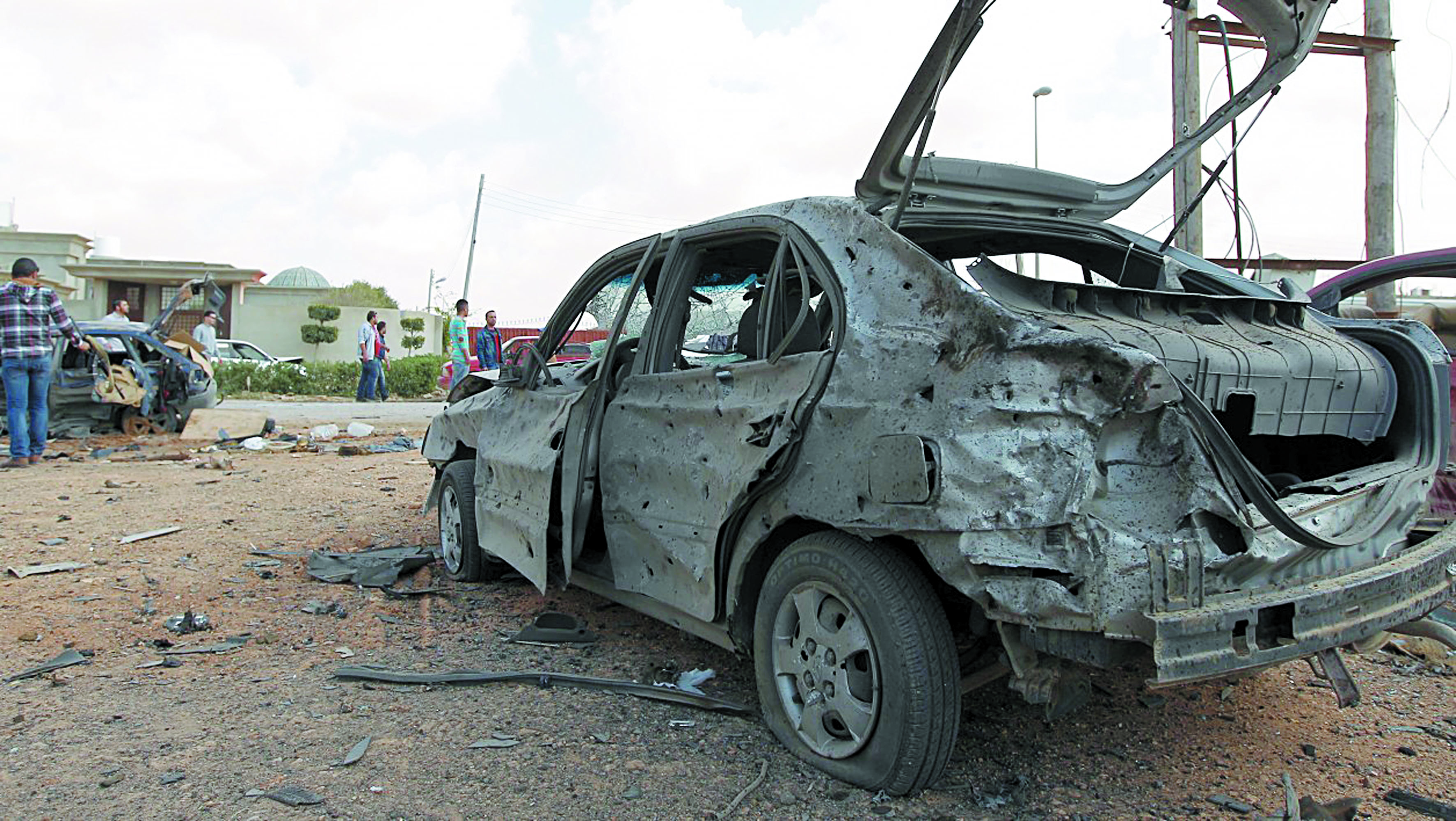 Attentat suicide et fusillades à Benghazi