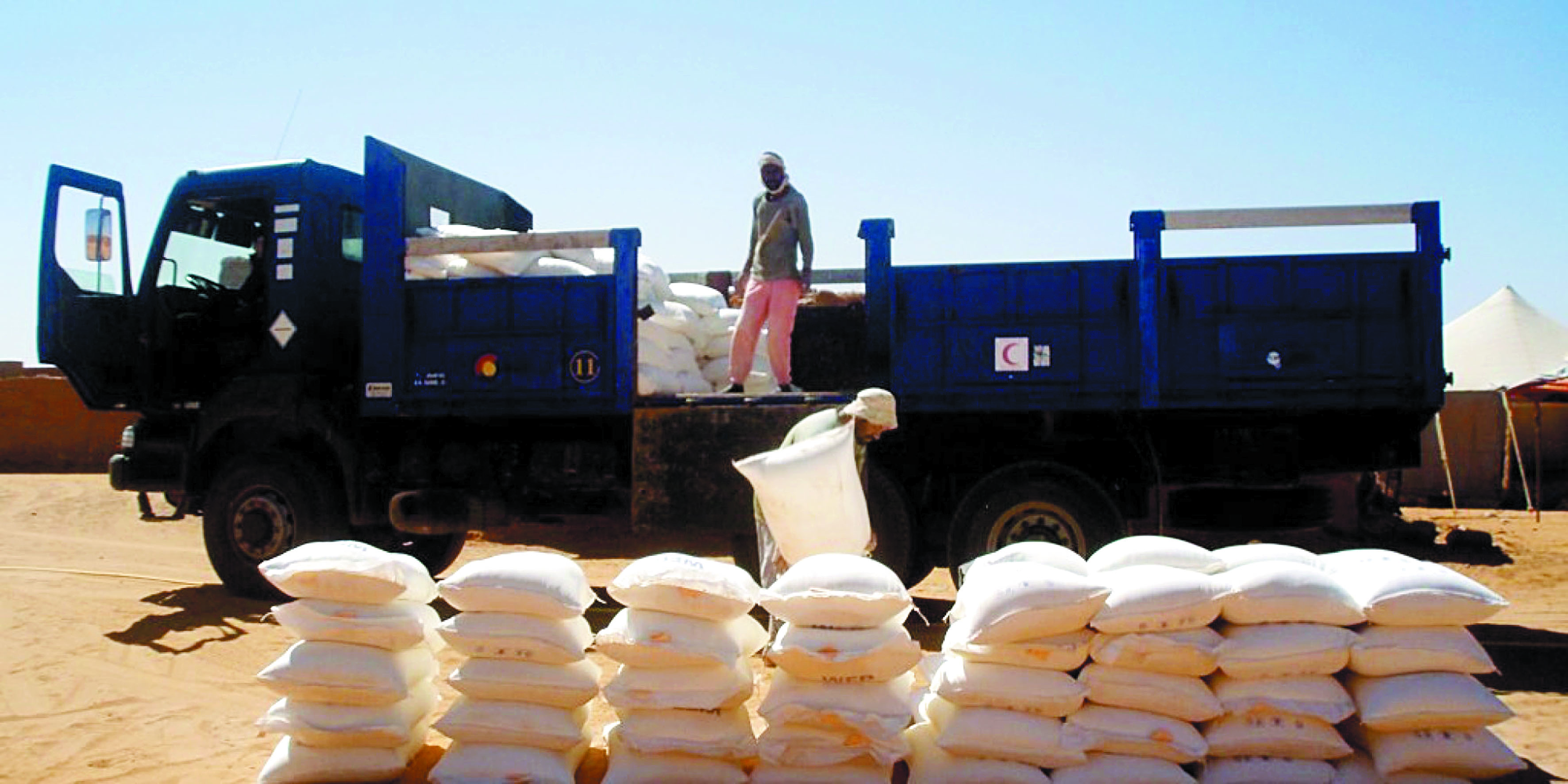 Le détournement des aides humanitaires par le Polisario provoque l’ire  des habitants des camps de Tindouf