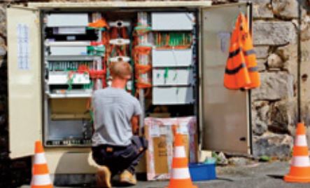 "Sabotage" de réseaux de fibres optiques dans six départements: Retour à la normale de la circulation des trains "Sabotage" de réseaux de fibres optiques dans six départements: Retour à la normale de la circulation des trains