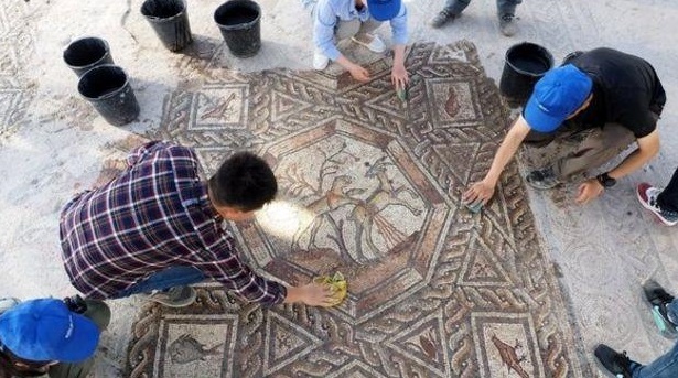 Une remarquable mosaïque vieille de 1700 ans dévoilée en Israël