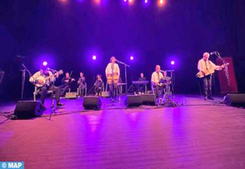 Le groupe Nass Al-Ghiwane enflamme la scène à Strasbourg Le groupe Nass Al-Ghiwane enflamme la scène à Strasbourg